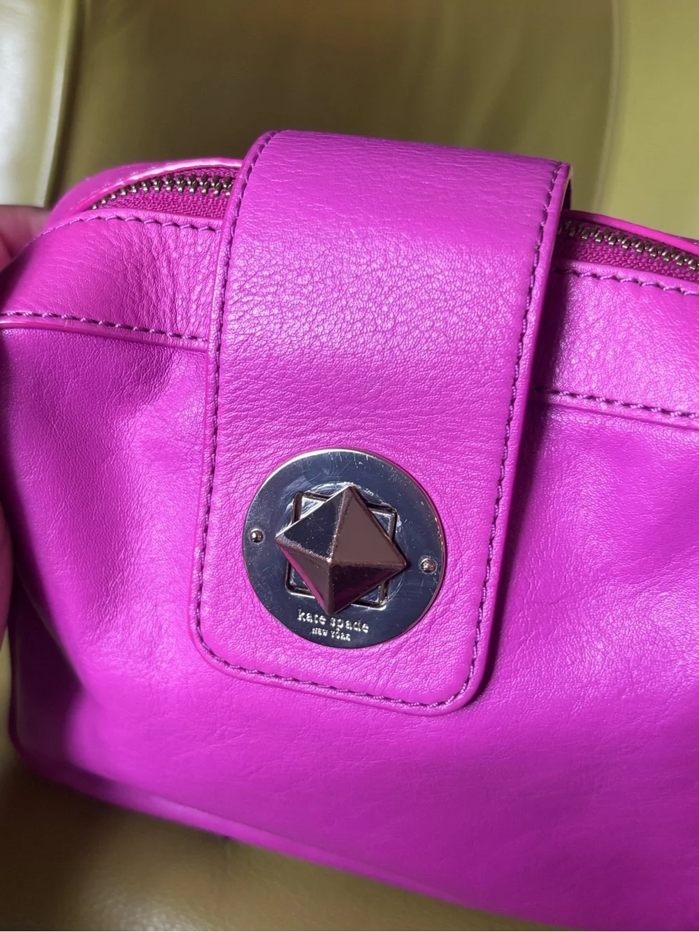 Kate Spade New York Hot Pink Fuchsia Leather Turnlock Crossbody Camera Bag